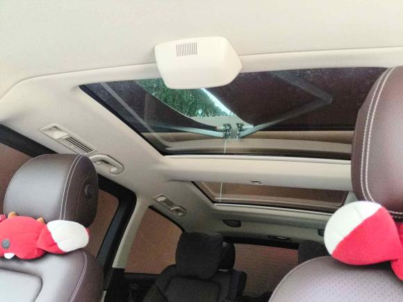 [深圳·粤B] 二手奔驰奔驰V级2022款 V 260 尊贵版