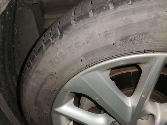 [上海·沪A] 二手丰田卡罗拉2014款 1.6L CVT GL-i真皮版