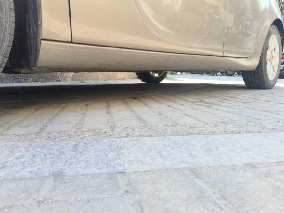 [上海·皖A] 二手别克君威2015款 2.0L 领先时尚型