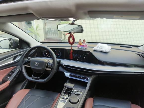 [广州·粤E] 二手长安逸动2022款 PLUS 蓝鲸NE 1.4T GDI DCT尊贵版