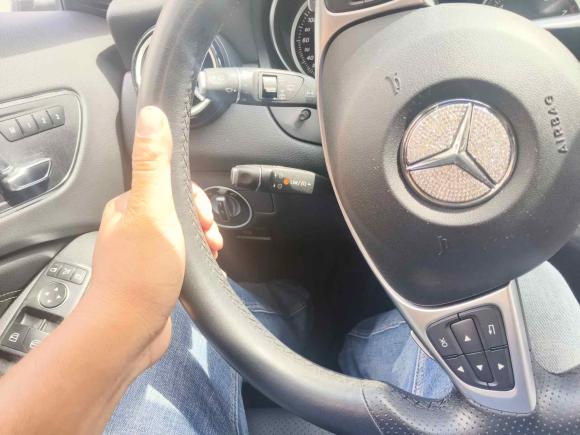 [广州·粤A] 二手奔驰奔驰GLA2019款 GLA 200 时尚型