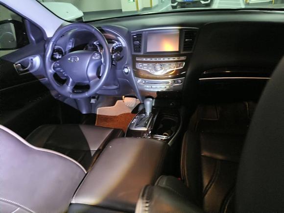 [杭州·浙A] 二手英菲尼迪英菲尼迪QX602014款 2.5 S/C Hybrid 两驱卓越版