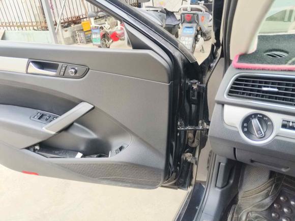 [上海·沪C] 二手大众帕萨特2014款 1.8TSI DSG御尊导航版