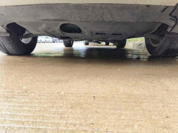 [武汉·鄂A] 二手Jeep自由光2016款 2.4L 专业版