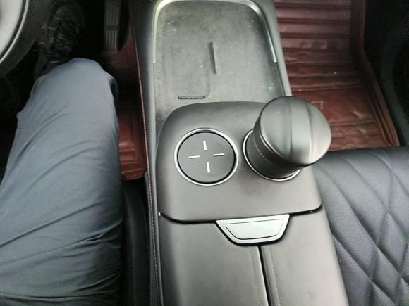 [上海·苏E] 二手深蓝汽车深蓝S072023款 200Max增程版