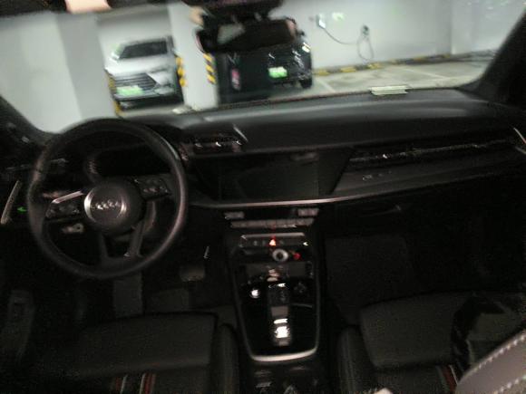 [上海·沪C] 二手奥迪奥迪A32022款 Sportback 35 TFSI 时尚运动型