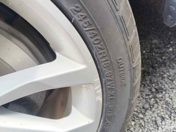 [南昌·赣A] 二手奥迪奥迪A4L2017款 45 TFSI quattro 风尚型