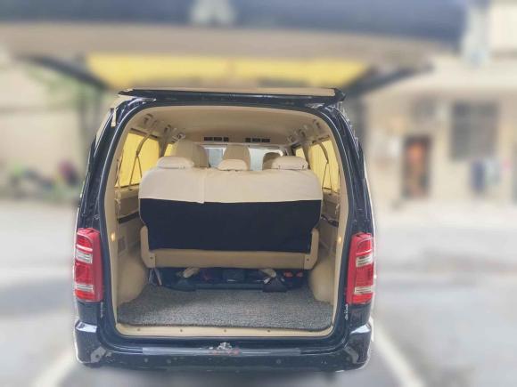 [杭州·浙A] 二手金杯阁瑞斯2018款 2.4L手动标准型长轴9座2TZS