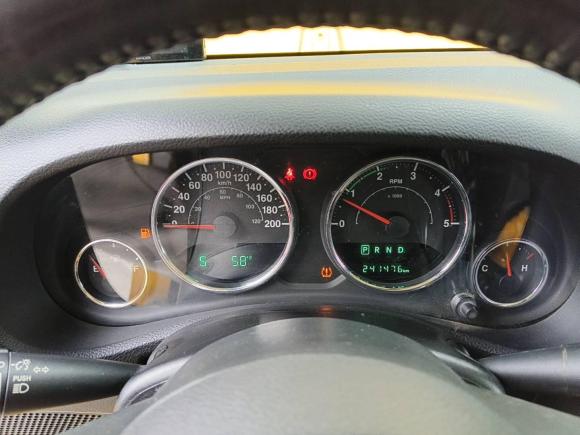 [常州·苏B] 二手Jeep牧马人2015款 2.8TD Sahara 四门舒享版