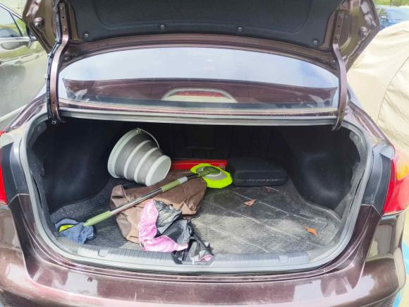 [武汉·鄂A] 二手起亚起亚K32013款 1.6L 自动GLS