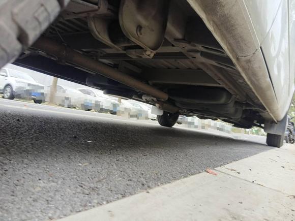 [上海·沪E] 二手上汽大通MAXUS新途V802021款 2.0T 手动经典城配王长轴中顶3座