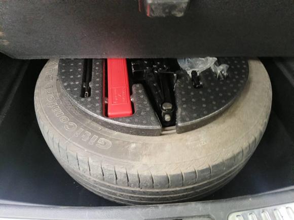 [上海·陕G] 二手众泰众泰SR92017款 2.0T 自动极致之光版