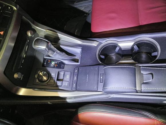 [成都·川A] 二手雷克萨斯雷克萨斯NX2017款 300 全驱 锋尚版