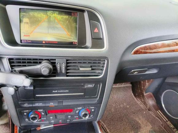 [深圳·粤B] 二手奥迪奥迪Q52010款 2.0TFSI 舒适型