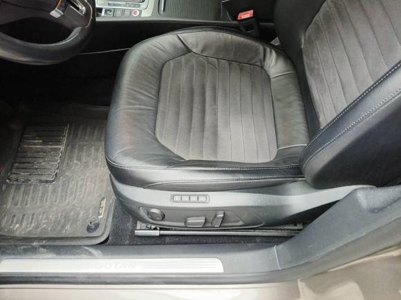 [上海·沪G] 二手大众迈腾2012款 改款 1.8TSI 尊贵型