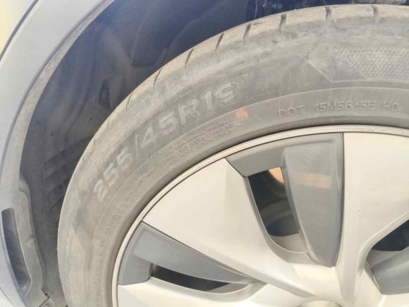 [上海·沪A] 二手特斯拉Model Y2021款 长续航全轮驱动版 3D7