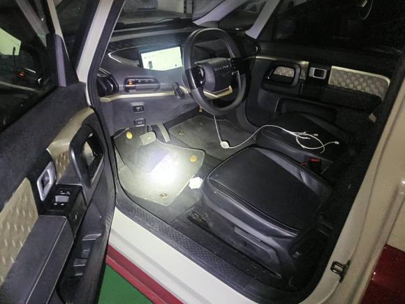 [杭州·浙A] 二手宝骏宝骏KiWi EV2021款 设计师 磷酸铁锂