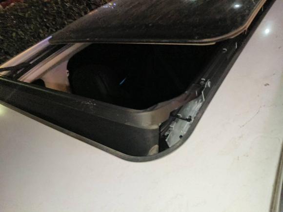 [合肥·皖A] 二手奇瑞瑞虎92023款 2.0T 双离合两驱尊贵版 7座