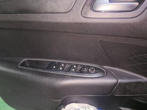 [广州·粤R] 二手雪铁龙C4世嘉2016款 1.6L 自动豪华型