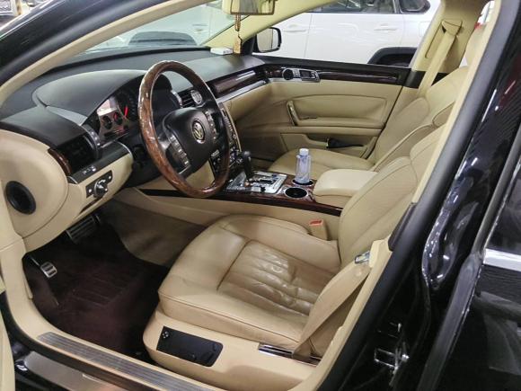 [上海·沪D] 二手大众辉腾2011款 3.6L V6 5座加长舒适版