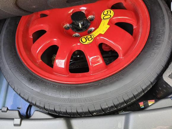 [芜湖·皖A] 二手捷豹捷豹XEL2018款 2.0T 200PS 尊享版