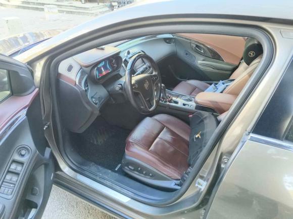 [上海·沪D] 二手别克君越2013款 2.0T SIDI 智享旗舰型