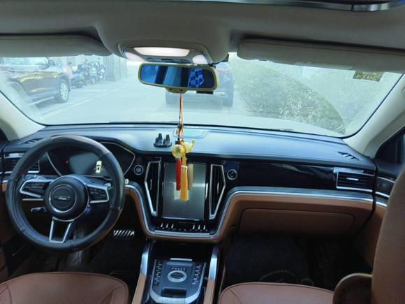 [无锡·苏B] 二手众泰众泰T7002017款 1.8T 双离合尊贵型贺岁版