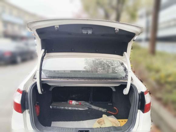 [上海·沪A] 二手福特嘉年华2013款 三厢 1.5L 手动风尚型