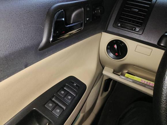 [上海·沪A] 二手大众Polo2007款 1.6L Cross Polo AT