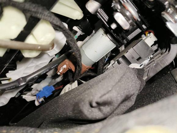 [深圳·粤B] 二手奔驰奔驰C级2021款 C 260 L 运动星耀臻藏版