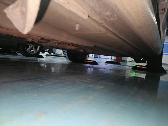 [武汉·鄂A] 二手大众桑塔纳2015款 1.6L 自动舒适版