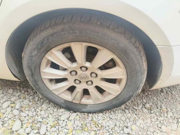 [济南·鲁A] 二手别克君越2009款 2.4L豪雅版