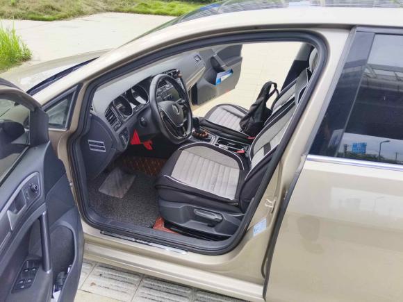 [成都·川A] 二手大众高尔夫2017款 1.6L 自动舒适百万辆纪念版