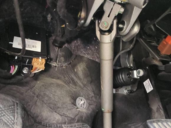 [杭州·浙B] 二手长安长安UNI-V2022款 1.5T 尊贵型