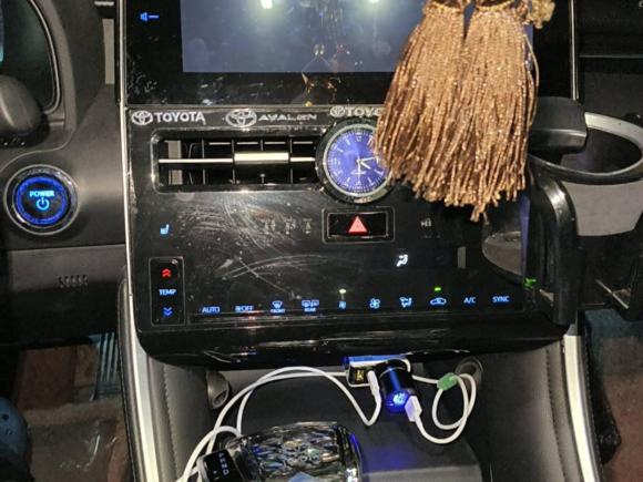 [成都·川A] 二手丰田亚洲龙2022款 双擎 2.5L XLE尊贵版