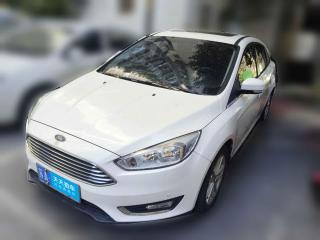 福特福克斯2017款 三厢 EcoBoost 180 自动精英型