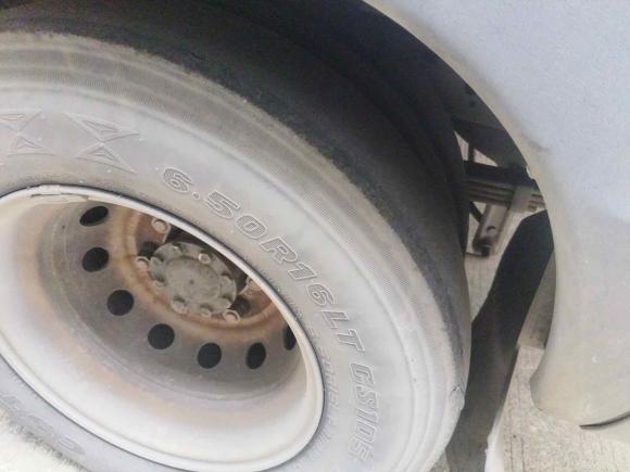 [武汉·鄂A] 二手依维柯依维柯褒迪2017款 2.5T尊享A37客车高顶6-7座47Z5