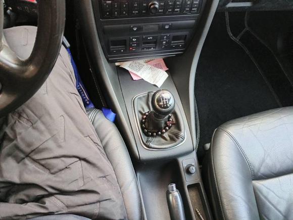 [杭州·浙A] 二手奥迪奥迪A62004款 1.8T 手动基本型