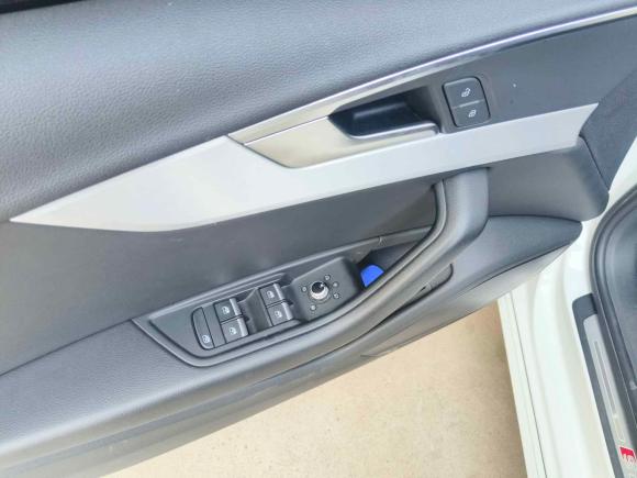 [青岛·鲁B] 二手奥迪奥迪A4L2020款 35 TFSI 时尚动感型