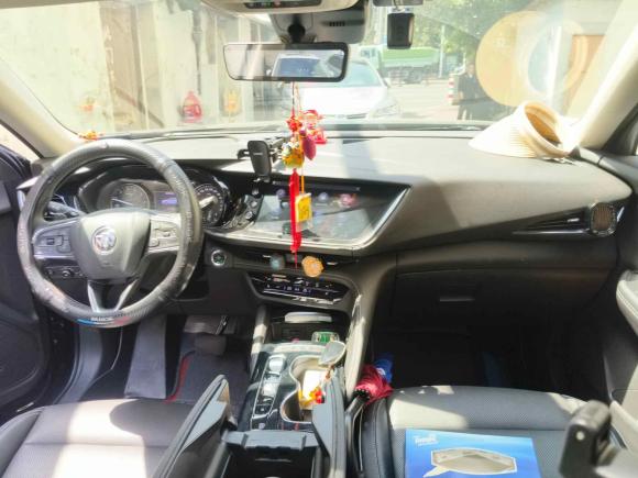 [上海·沪B] 二手别克昂科威Plus2021款 昂科威Plus 652T 七座豪华型