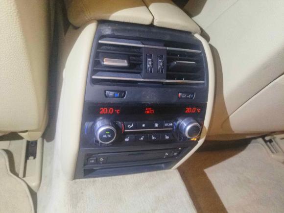 [深圳·粤B] 二手宝马宝马7系2011款 730Li典雅型