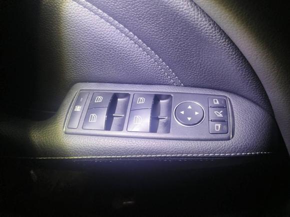 [深圳·粤B] 二手奔驰奔驰B级2015款 B 200 时尚型