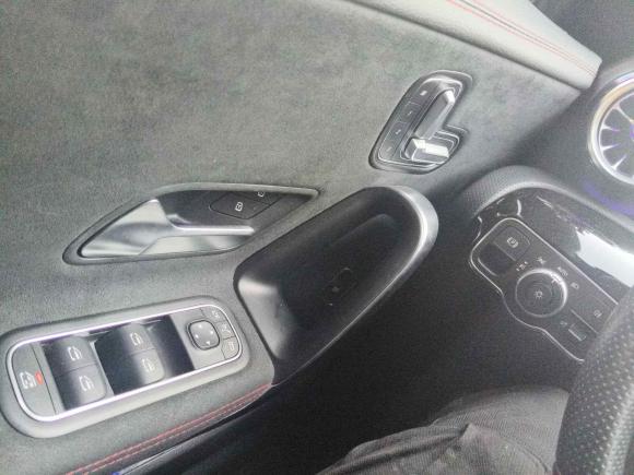 [上海·沪B] 二手奔驰奔驰CLA2020款 CLA 200