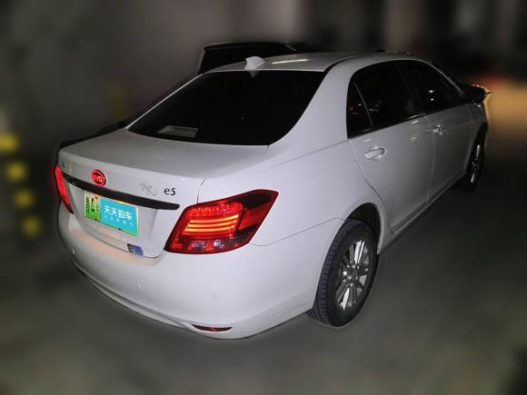 [济南·鲁A] 二手比亚迪比亚迪e52018款 450 智联畅享型