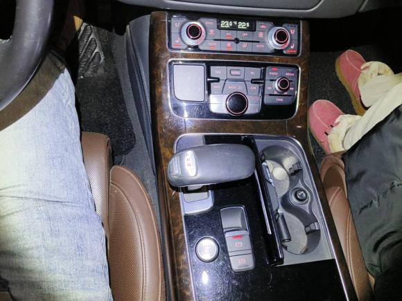 [合肥·皖A] 二手奥迪奥迪A82013款 A8L 45 TFSI quattro豪华型