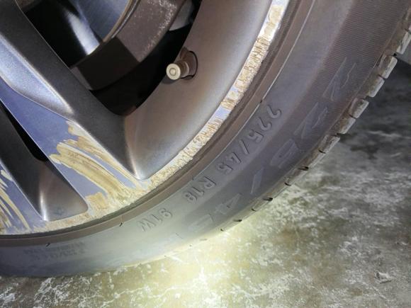 [上海·沪E] 二手奔驰奔驰C级2015款 C 200 L 4MATIC 运动版