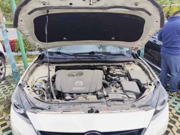 [上海·沪C] 二手马自达马自达3 昂克赛拉2016款 两厢 2.0L 自动旗舰型