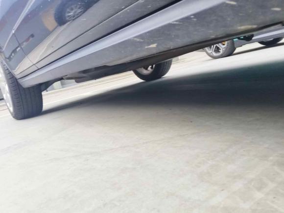 [苏州·苏E] 二手路虎揽胜极光2013款 2.0T 5门耀动版