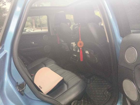 [南京·苏A] 二手路虎揽胜极光2016款 2.0T SE 智耀版