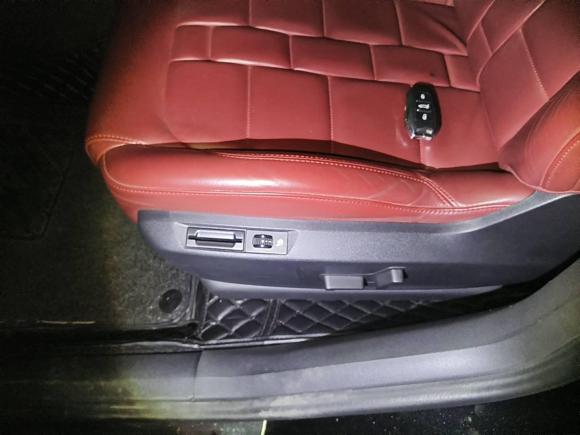 [深圳·粤B] 二手DSDS 4S2016款 1.6T 自动智享科技版THP160